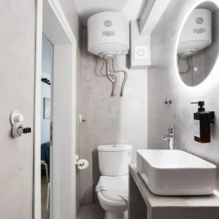 New In アパート テッサロニキ