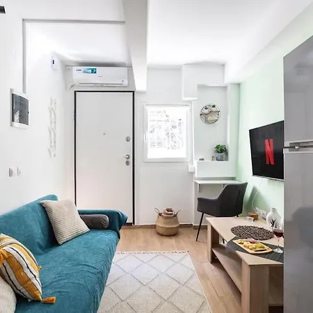 New In * テッサロニキ