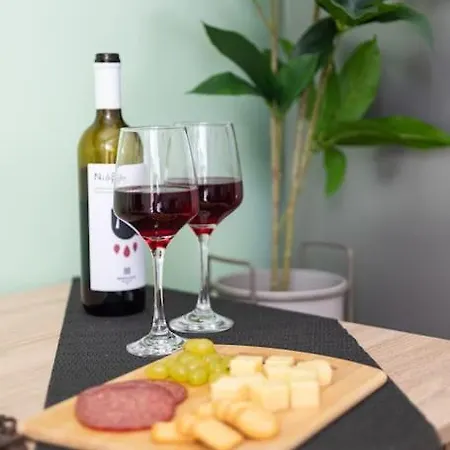 New In アパート テッサロニキ